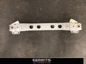 Gebruikte Bumperbalk voor Mazda 3 Sport (BP) 2.0 SkyActiv-G 122 Mild Hybrid 16V Prijs € 109,98 Margeregeling aangeboden door Gerrits Automotive BV