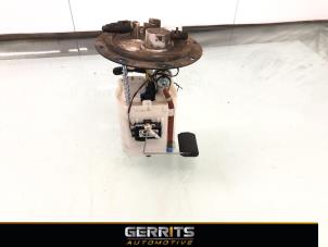 Gebruikte Tank element Pomp Hyundai i10 (F5) 1.1i 12V Prijs € 19,99 Margeregeling aangeboden door Gerrits Automotive BV