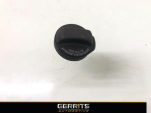 Gebruikte Tankdop Volvo S60 I (RS/HV) 2.4 D5 20V Prijs € 21,98 Margeregeling aangeboden door Gerrits Automotive BV