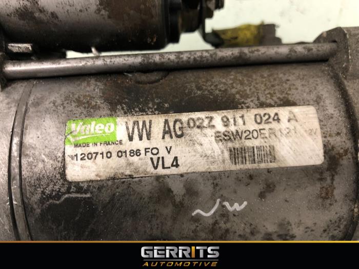 Startmotor van een Volkswagen Polo V (6R) 1.2 TDI 12V BlueMotion 2010