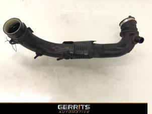 Gebruikte Intercooler Buis Ford Focus 4 1.0 Ti-VCT EcoBoost 12V 100 Prijs € 82,48 Margeregeling aangeboden door Gerrits Automotive BV