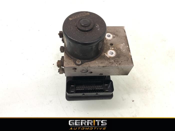 Gebruikte ABS Pomp Volvo V70 (SW) 2.4 20V 170 Prijs € 274,98 Margeregeling aangeboden door Gerrits Automotive BV