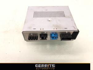 Gebruikte TV tuner Mercedes S (W221) 3.5 S-400 24V BlueHybrid Prijs € 499,99 Margeregeling aangeboden door Gerrits Automotive BV