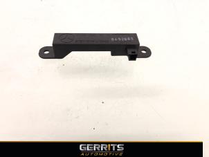 Gebruikte Antenne Mercedes S (W221) 3.5 S-400 24V BlueHybrid Prijs € 32,98 Margeregeling aangeboden door Gerrits Automotive BV