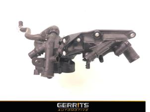 Gebruikte Thermostaathuis Nissan Pulsar (C13) 1.2 DIG-T 16V Prijs € 54,98 Margeregeling aangeboden door Gerrits Automotive BV