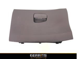 Gebruikte Dashboard klep Citroen DS3 (SA) 1.2 12V PureTech 82 Prijs € 38,48 Margeregeling aangeboden door Gerrits Automotive
