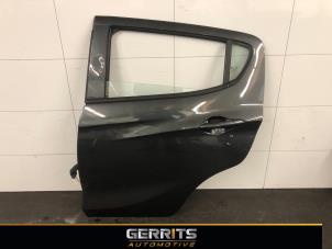 Gebruikte Deur 4Deurs links-achter Opel Karl 1.0 12V Prijs € 349,99 Margeregeling aangeboden door Gerrits Automotive