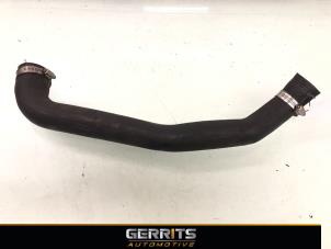 Gebruikte Intercooler Slang Ford Focus 3 Wagon 1.0 Ti-VCT EcoBoost 12V 125 Prijs € 29,99 Margeregeling aangeboden door Gerrits Automotive BV