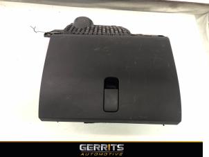 Gebruikte Dashboardkastje Skoda Fabia III Combi (NJ5) 1.4 TDI 16V 90 Greentech Prijs € 39,99 Margeregeling aangeboden door Gerrits Automotive BV