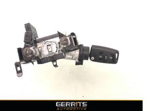 Gebruikte Sleutel + Contactslot Skoda Fabia III Combi (NJ5) 1.4 TDI 16V 90 Greentech Prijs € 49,99 Margeregeling aangeboden door Gerrits Automotive BV