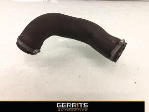 Gebruikte Intercooler Slang Volvo XC70 (SZ) XC70 2.5 T 20V Prijs € 21,98 Margeregeling aangeboden door Gerrits Automotive BV