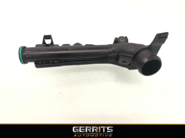 Gebruikte Intercooler Buis Peugeot 2008 (UD/UK/UR/US/UX) 1.2 VTi 12V PureTech 130 Prijs € 27,48 Margeregeling aangeboden door Gerrits Automotive BV