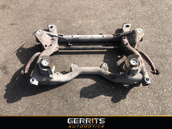 Gebruikte Subframe Mercedes E (C207) E-200 CGI 16V BlueEfficiency Prijs € 199,99 Margeregeling aangeboden door Gerrits Automotive BV