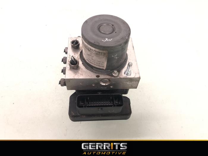 Gebruikte ABS Pomp Renault Master III (EV/HV/UV/VA/VB/VD/VF/VG/VJ) 2.3 dCi 150 16V FWD Prijs € 423,49 Inclusief btw aangeboden door Gerrits Automotive BV