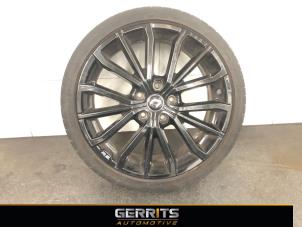 Gebruikte Velg + Band Renault Clio IV (5R) 1.6 Turbo 16V RS 220 EDC Trophy Prijs € 349,99 Margeregeling aangeboden door Gerrits Automotive BV