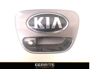 Gebruikte Handgreep Achterklep Kia Picanto (JA) 1.0 T-GDI 12V Prijs € 49,99 Margeregeling aangeboden door Gerrits Automotive