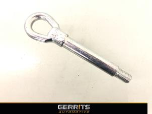 Gebruikte Sleepoog voor Opel Astra K 1.0 Turbo 12V Prijs € 19,99 Margeregeling aangeboden door Gerrits Automotive BV
