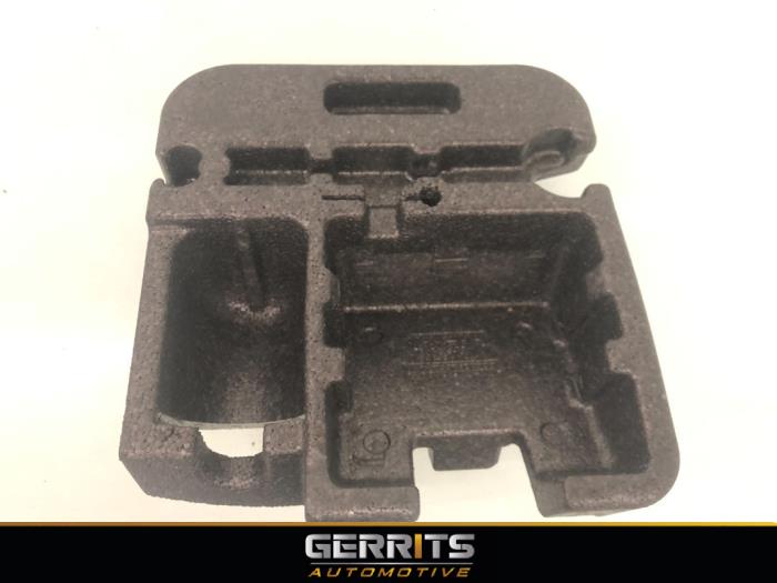 Gebruikte Diversen Volvo V60 I (FW/GW) 1.6 T4 16V Prijs € 19,99 Margeregeling aangeboden door Gerrits Automotive BV