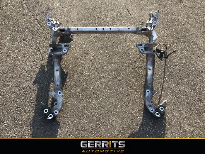 Subframe van een Audi Q5 (8RB) 2.0 TFSI 16V Quattro 2010