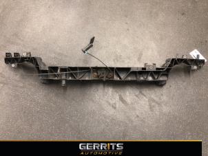 Gebruikte Frontpaneel Renault Zoé (AG) 46kW Prijs € 149,99 Margeregeling aangeboden door Gerrits Automotive BV