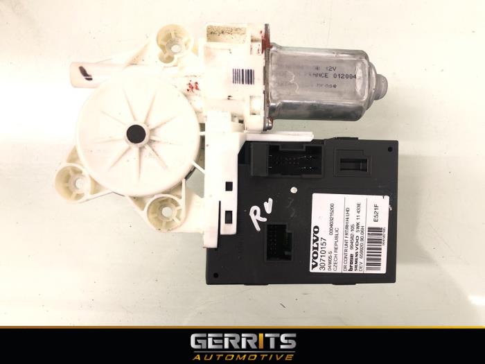 Gebruikte Module Centrale Deurvergrendeling Volvo V50 (MW) 2.0 D 16V Prijs € 29,99 Margeregeling aangeboden door Gerrits Automotive BV