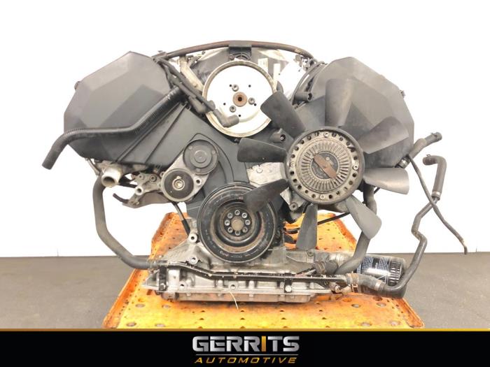 Motor van een Audi A6 (C5) 2.4 V6 30V 1999