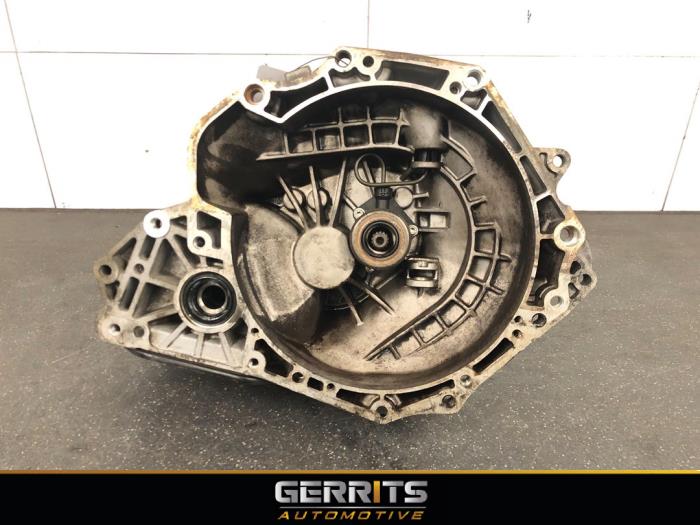 Gebruikte Versnellingsbak Opel Corsa D 1.2 16V Prijs € 249,99 Margeregeling aangeboden door Gerrits Automotive BV