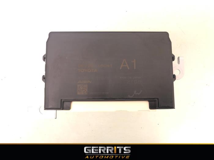 Gebruikte Module (diversen) Toyota Corolla Cross 2.0 VVT-i 16V Hybrid 200 Prijs € 74,99 Margeregeling aangeboden door Gerrits Automotive BV