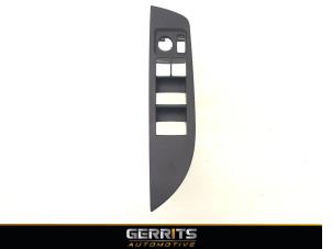 Gebruikte Diversen Toyota Corolla Cross 2.0 VVT-i 16V Hybrid 200 Prijs € 19,99 Margeregeling aangeboden door Gerrits Automotive BV