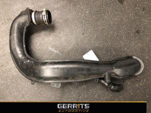 Gebruikte Aanzuigslang Lucht Ford Kuga II (DM2) 1.5 EcoBoost 16V 120 Prijs € 34,99 Margeregeling aangeboden door Gerrits Automotive BV