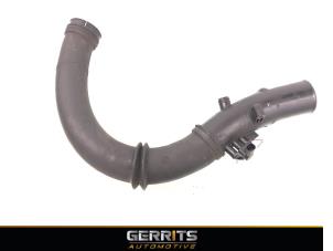 Gebruikte Luchtinlaat slang Mercedes B (W245) 2.0 B-200 16V Turbo Prijs € 49,99 Margeregeling aangeboden door Gerrits Automotive BV