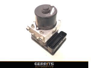 Gebruikte ABS Pomp BMW 1 serie (E81) 123d 16V . Prijs € 99,99 Margeregeling aangeboden door Gerrits Automotive BV