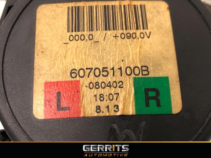 Veiligheidsgordel links-achter van een BMW 1 serie (E81) 123d 16V . 2008