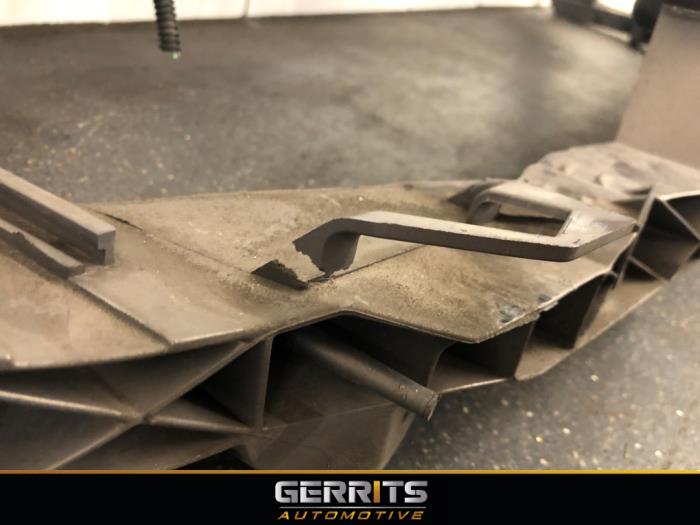 Frontpaneel van een Ford Grand C-Max (DXA) 1.0 Ti-VCT EcoBoost 12V 125 2014