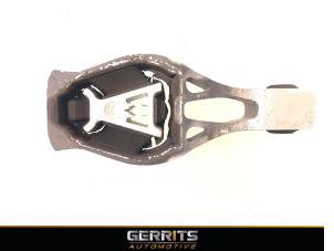 Gebruikte Motorrubber Peugeot 5008 II (M4/MC/MJ/MR) 1.6 THP 165 Prijs € 29,99 Margeregeling aangeboden door Gerrits Automotive BV