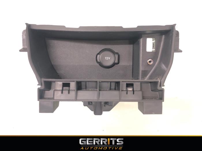 12 Volt aansluiting Peugeot 308