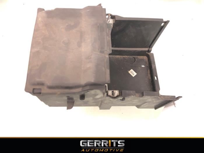 Accubak van een Ford Grand C-Max (DXA) 1.0 Ti-VCT EcoBoost 12V 125 2014