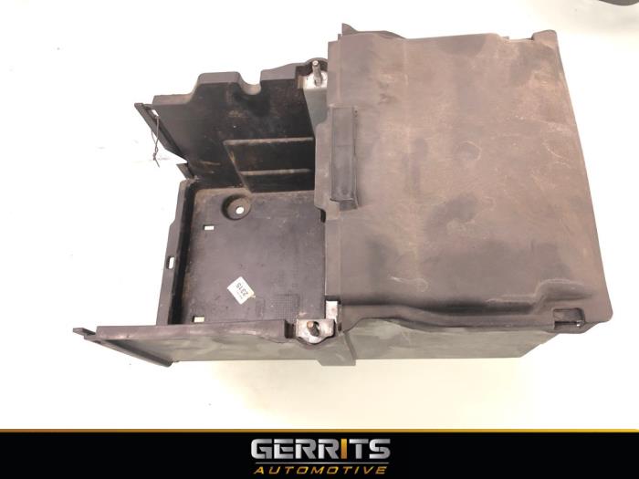 Accubak van een Ford Grand C-Max (DXA) 1.0 Ti-VCT EcoBoost 12V 125 2014