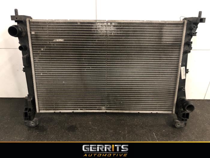 Gebruikte Radiateur Fiat Grande Punto (199) 1.3 JTD Multijet 16V 85 Actual Prijs € 34,99 Margeregeling aangeboden door Gerrits Automotive BV