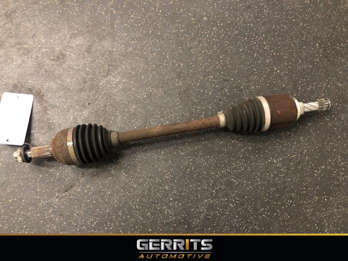 Gebruikte Steekas links-voor Renault Clio III (BR/CR) 1.5 dCi FAP Prijs € 44,99 Margeregeling aangeboden door Gerrits Automotive BV