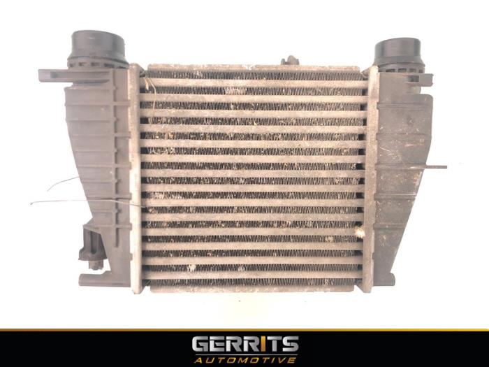 Gebruikte Intercooler Renault Clio III (BR/CR) 1.5 dCi FAP Prijs € 99,99 Margeregeling aangeboden door Gerrits Automotive BV