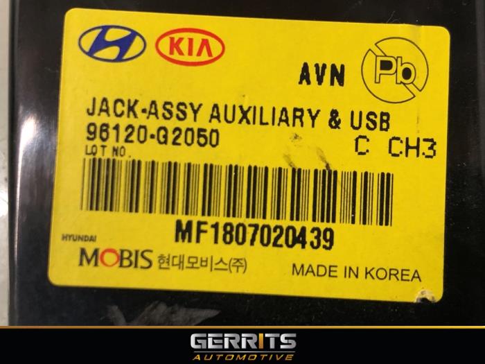 AUX/USB aansluiting van een Hyundai Ioniq Electric 2018