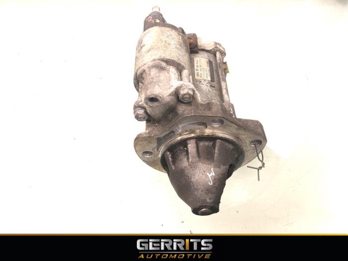 Startmotor van een Fiat Punto III (199) 0.9 TwinAir Turbo 100 2014