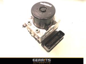 Gebruikte ABS Pomp Volvo S60 II (FS) 2.4 D5 20V Prijs € 74,99 Margeregeling aangeboden door Gerrits Automotive BV