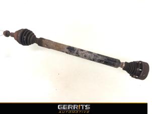 Gebruikte Cardanas rechts-voor (VWA) Volkswagen Passat (3C2) 1.6 FSI 16V Prijs € 39,99 Margeregeling aangeboden door Gerrits Automotive BV