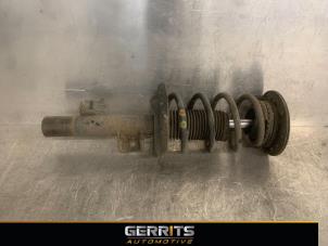 Gebruikte Schokdemperpoot links-voor Ford S-Max (GBW) 2.0 TDCi 16V 140 Prijs € 39,99 Margeregeling aangeboden door Gerrits Automotive