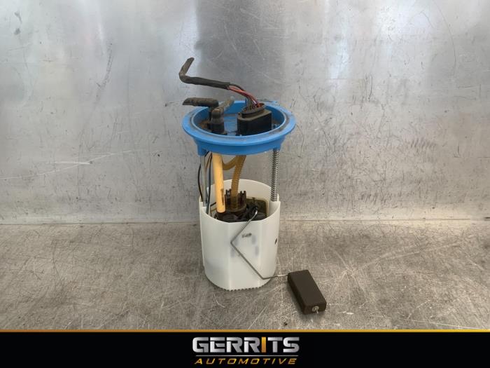 Gebruikte Tank element Pomp Volkswagen Golf VI (5K1) 2.0 GTI 16V Prijs € 24,99 Margeregeling aangeboden door Gerrits Automotive BV
