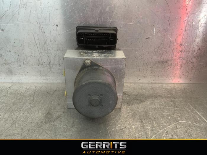 Gebruikte ABS Pomp Ford S-Max (GBW) 2.0 TDCi 16V 140 Prijs € 74,99 Margeregeling aangeboden door Gerrits Automotive BV
