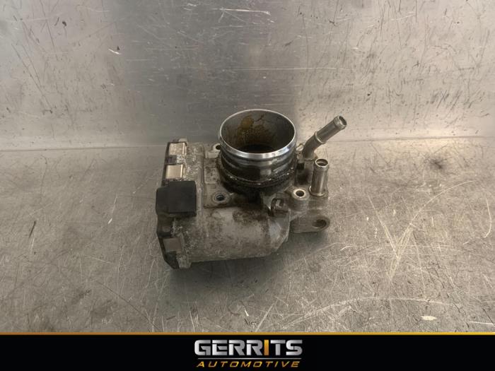 Gebruikte Gasklephuis Kia Cee'd (EDB5) 1.6 CVVT 16V Prijs € 74,99 Margeregeling aangeboden door Gerrits Automotive BV