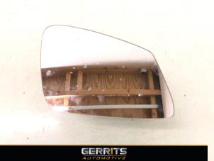 Gebruikte Spiegelglas rechts BMW 1 serie (F20) 118i 1.6 16V Prijs € 34,99 Margeregeling aangeboden door Gerrits Automotive